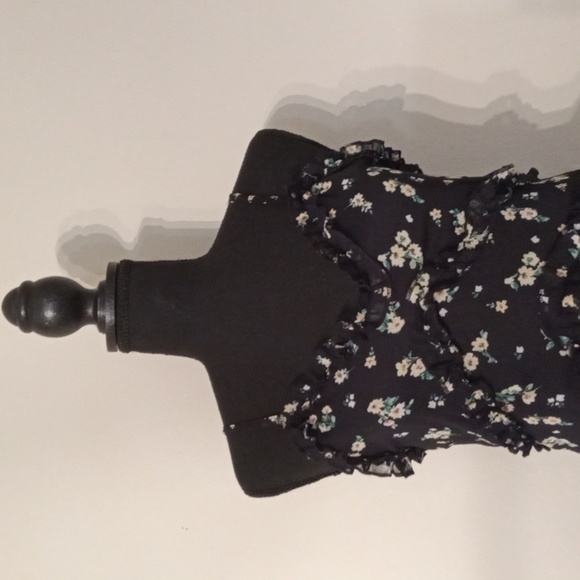 No Boundaries Juniors Ruffle Midi Dress Black Floral Size XS - Picture 3 of 9